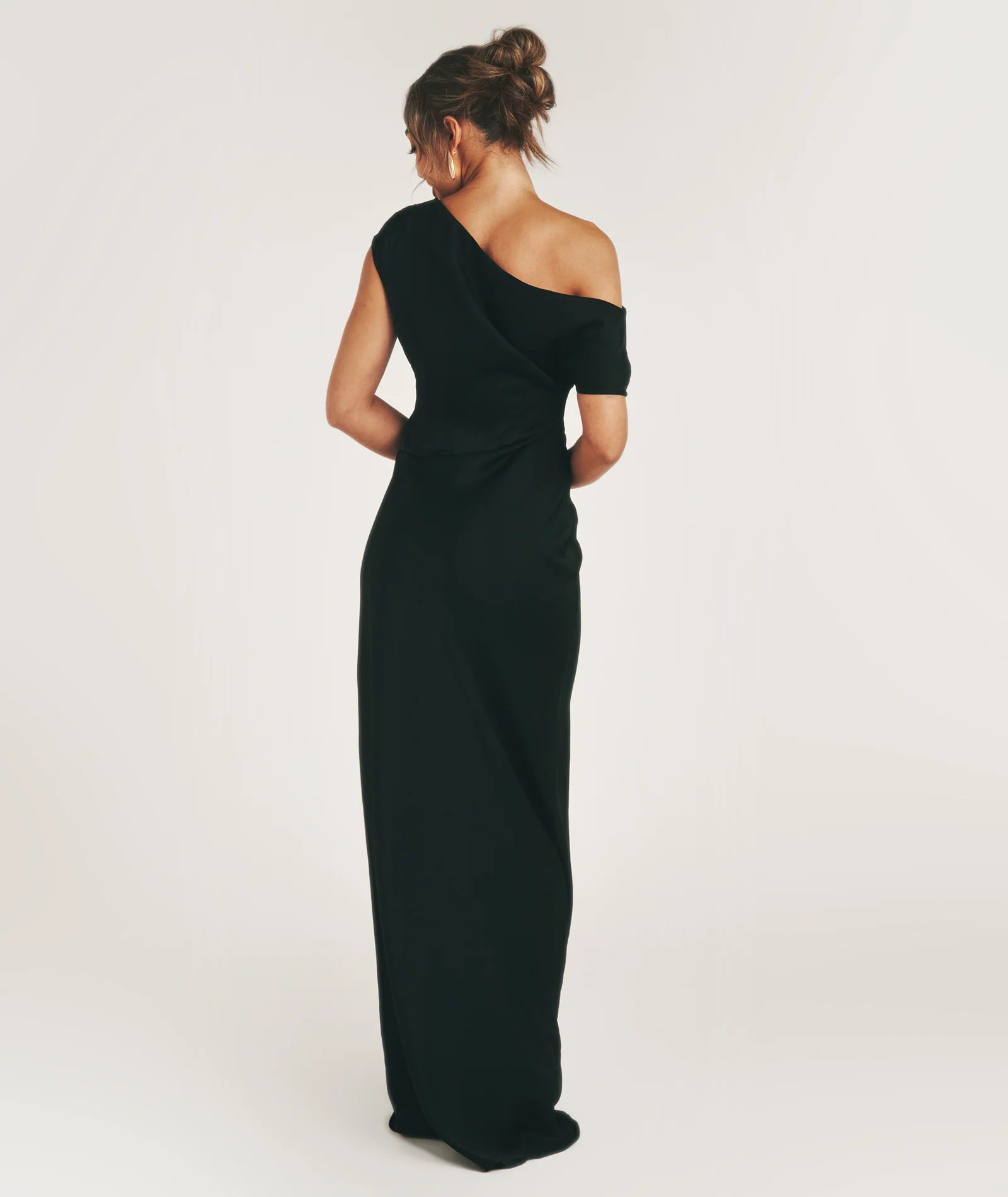 Asymmetric Neck Satin Bridesmaid Dress - Black - Image 3