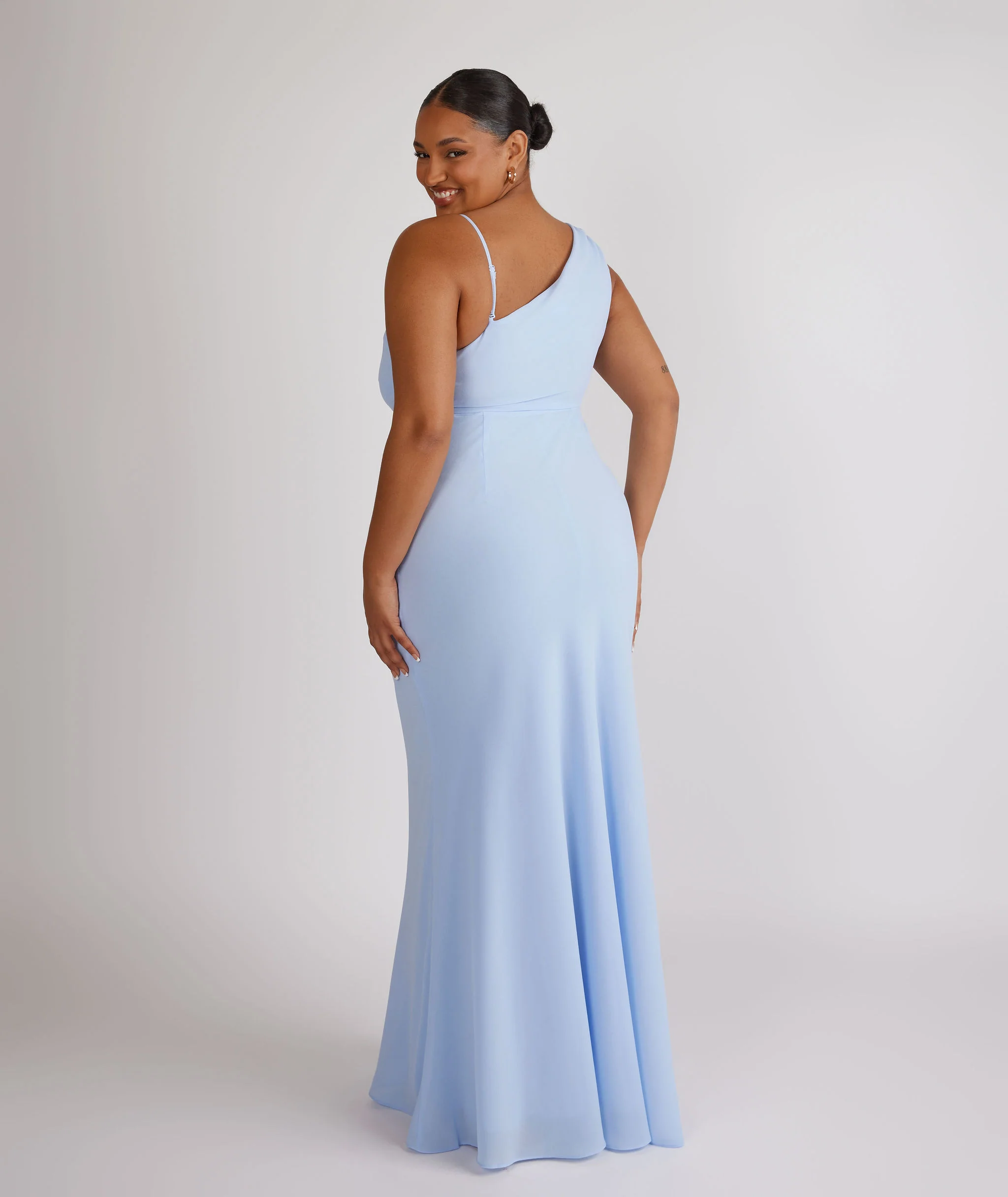Cowl Asymmetrical Chiffon Bridesmaid Dress - Cornflower Blue - Image 4