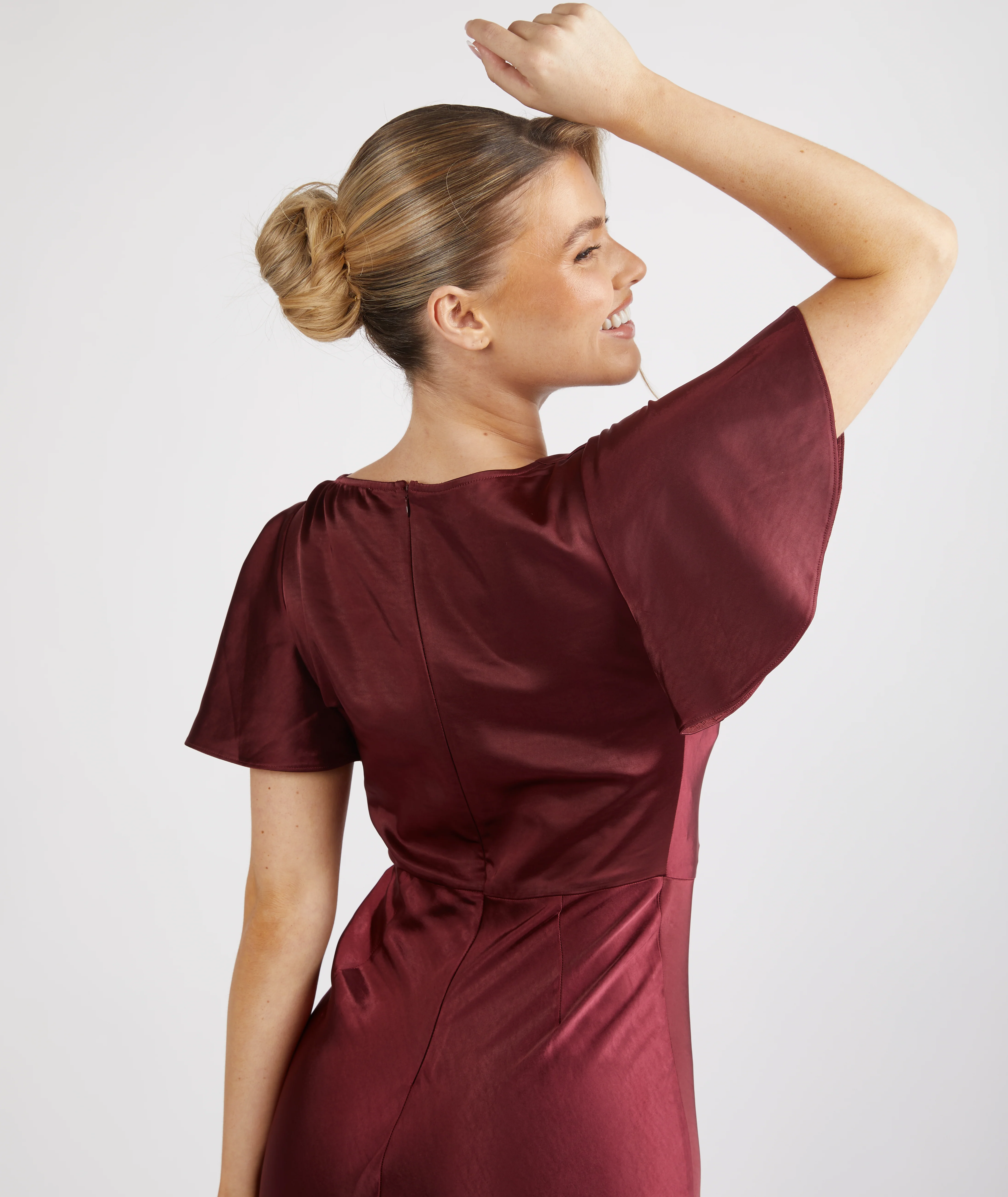 Cowl Flutter Sleeve Satin Bridesmaid Dress - Deep Wine - Image 4